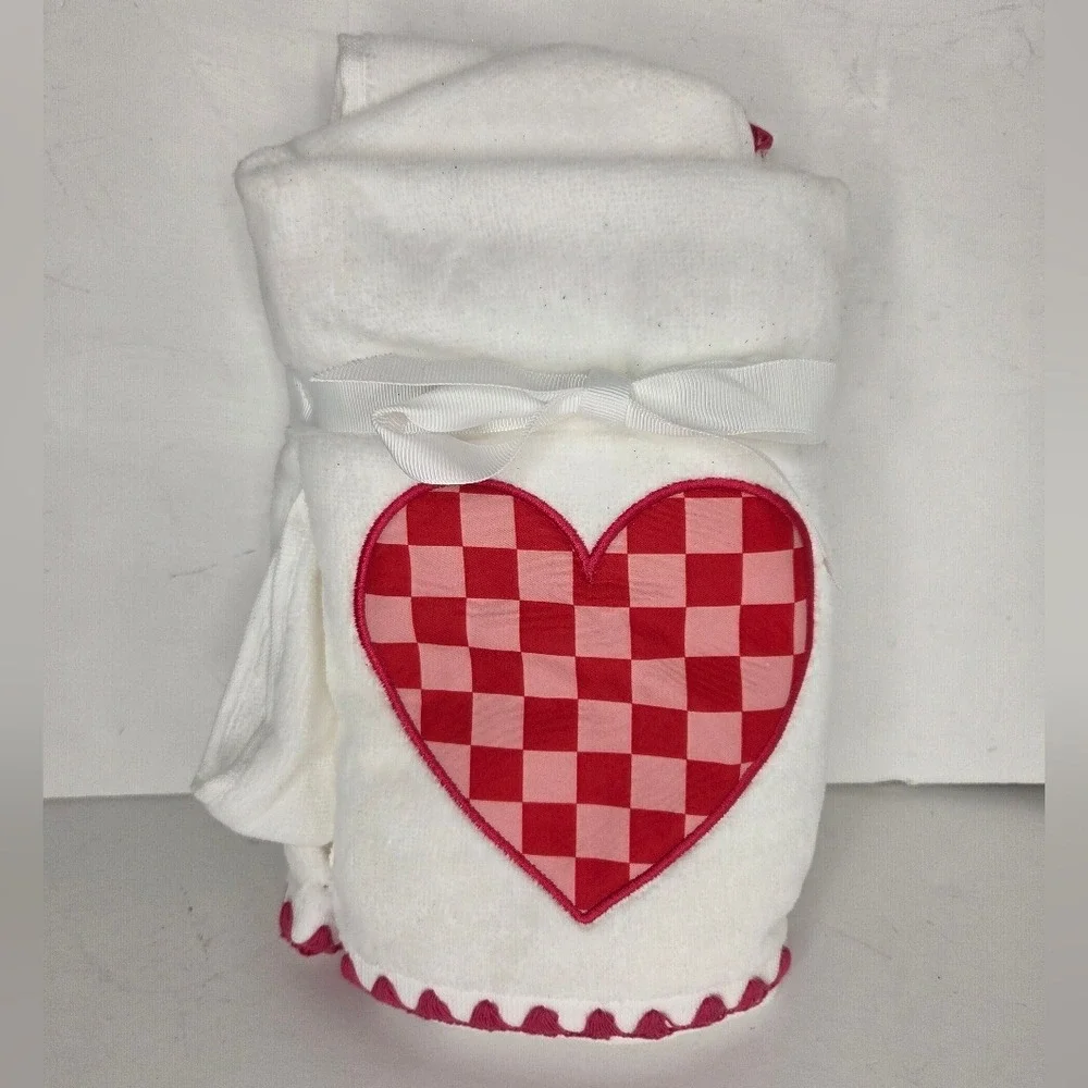 Kassadecor Red Checkered‎ Heart Shaped Design Valentine Thick Cotton Hand Towels